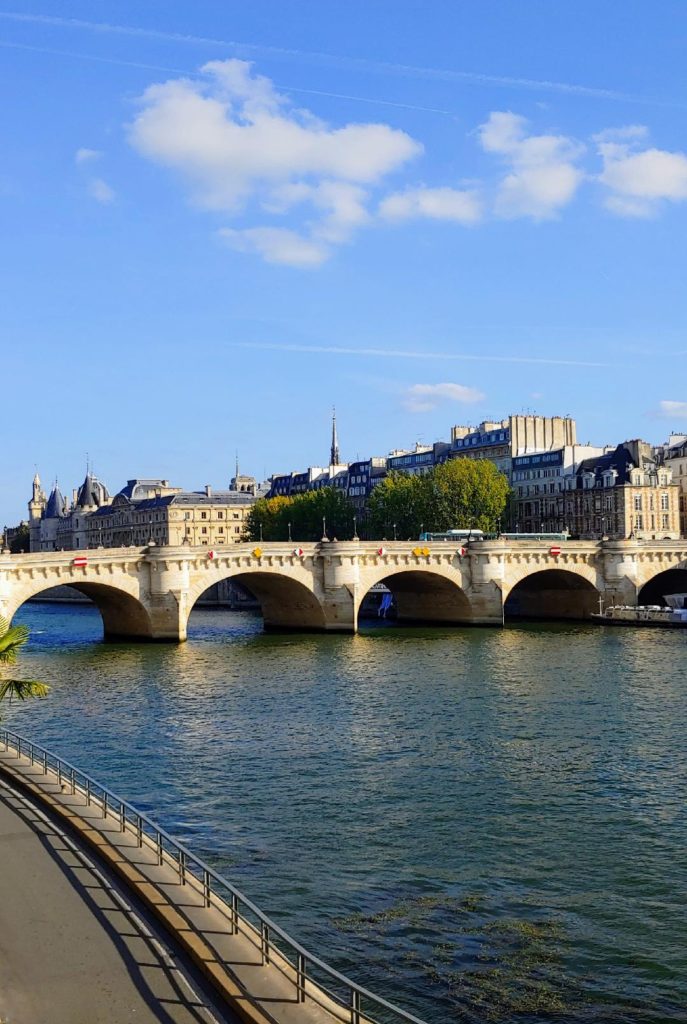 paris itinerary 3 days